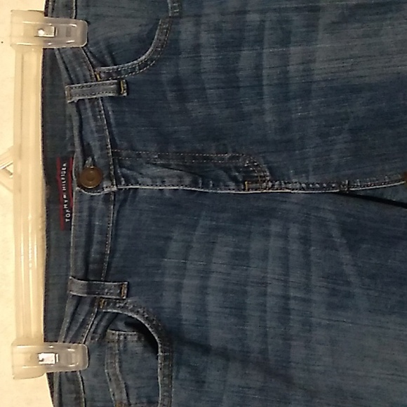 TOMMY HILFIGER crop jeans size 8. - Picture 9 of 12